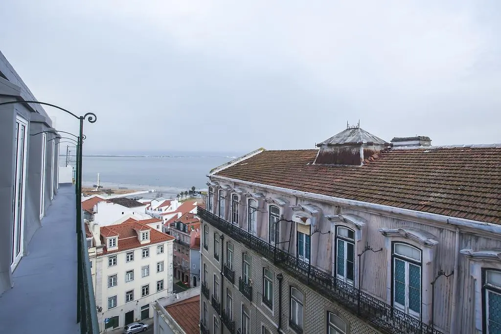 Breathtaking River View In Alfama Lisboa 0*,